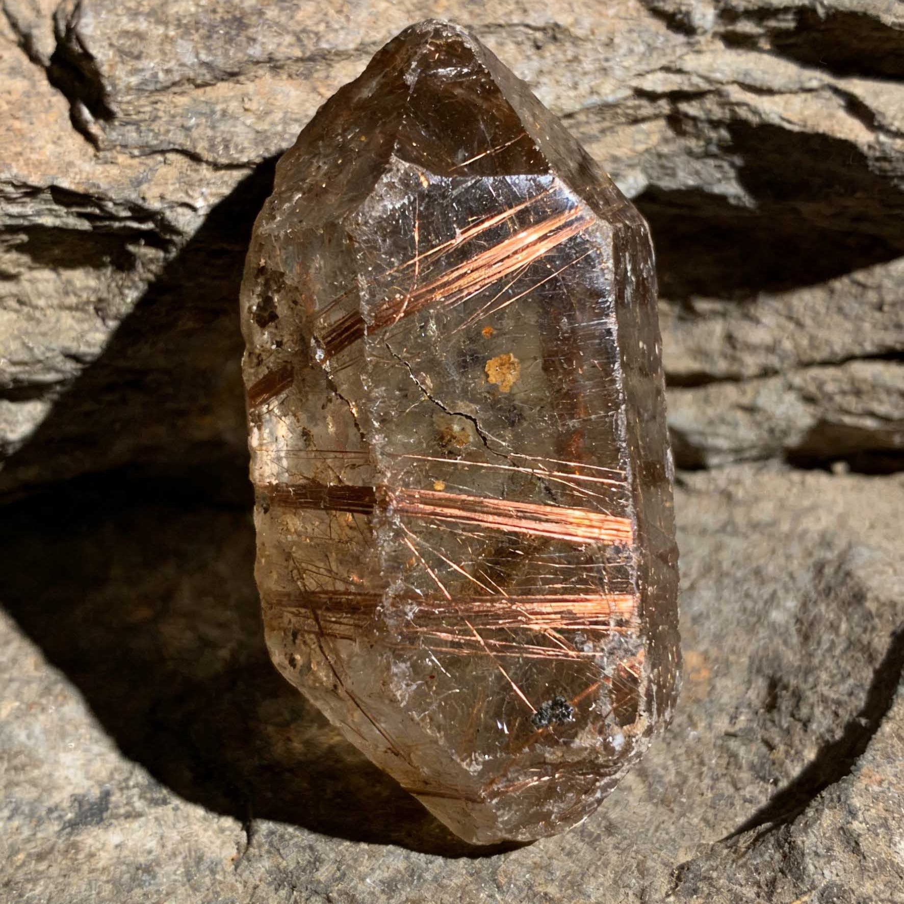 Copper Rutilated Quartz: Basic Properties & Guide