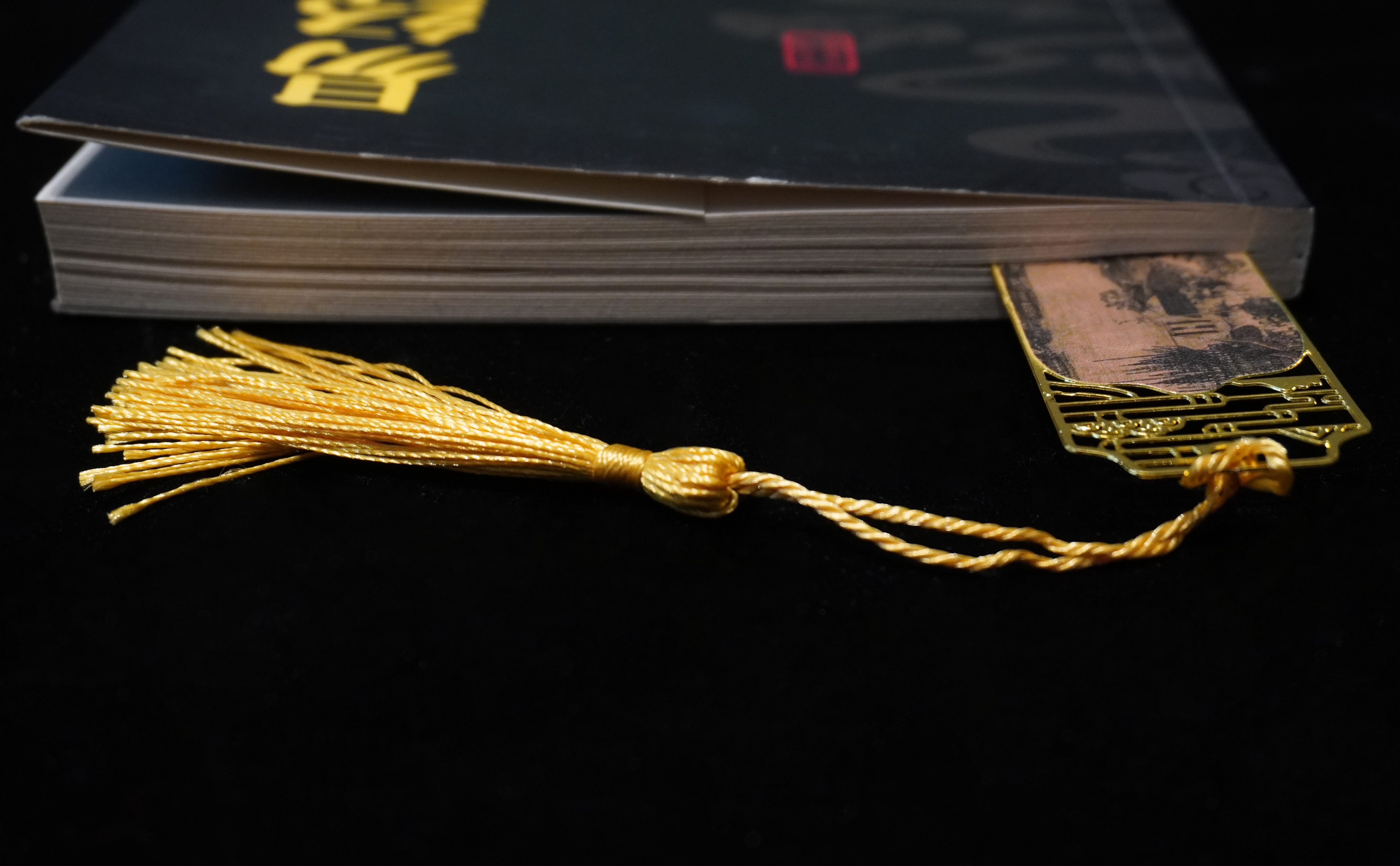 Elegant Metal Bookmark ¨C Unique Handcrafted Design with Classical Landscape Art | Perfect Gift for Book Lovers