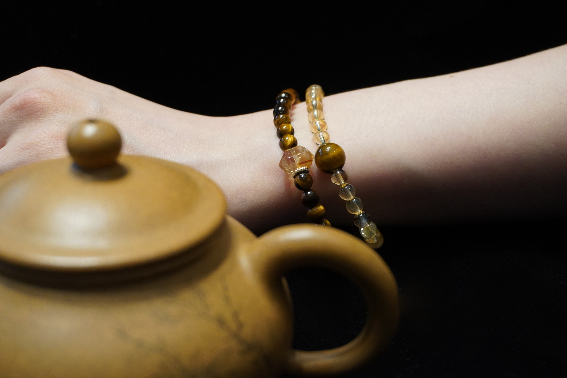 Golden Light & Tiger’s Eye Bracelet | A Symbol of Prosperity and Strength
